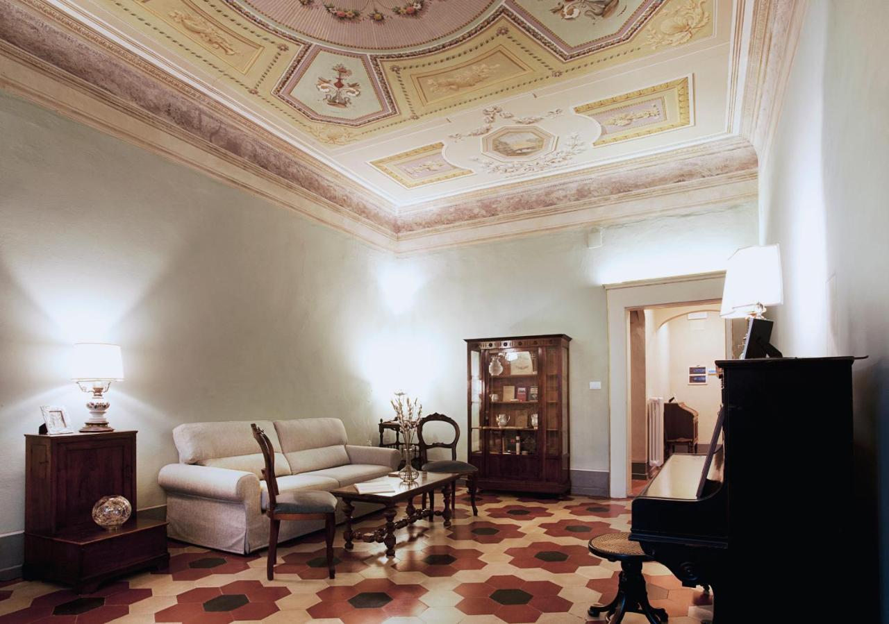 Almadelena Guest House Pisa Bagian luar foto