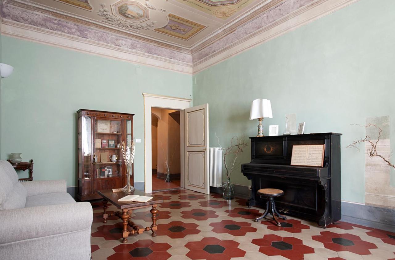 Almadelena Guest House Pisa Bagian luar foto